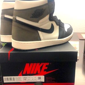 Jordan 1 Retro Mocha